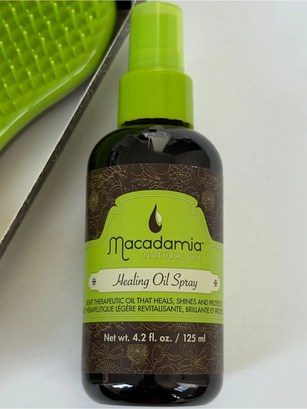 Set of 2!!! Macadamia Natural Healing Oil Spray & Brush “NoTangle”. Brand New!!!
